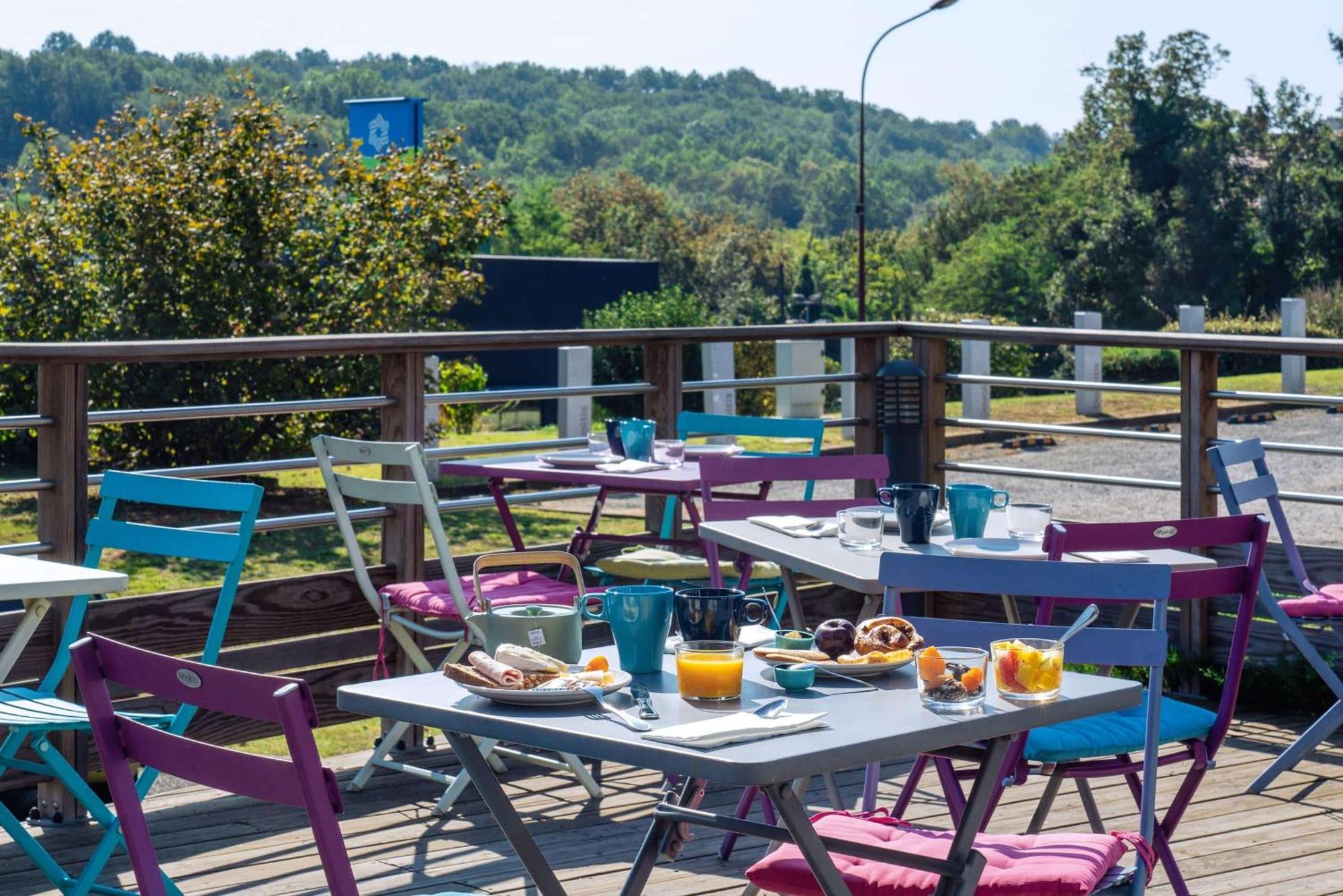 Sure Hotel By Best Western Sarlat-La-Caneda Exterior photo